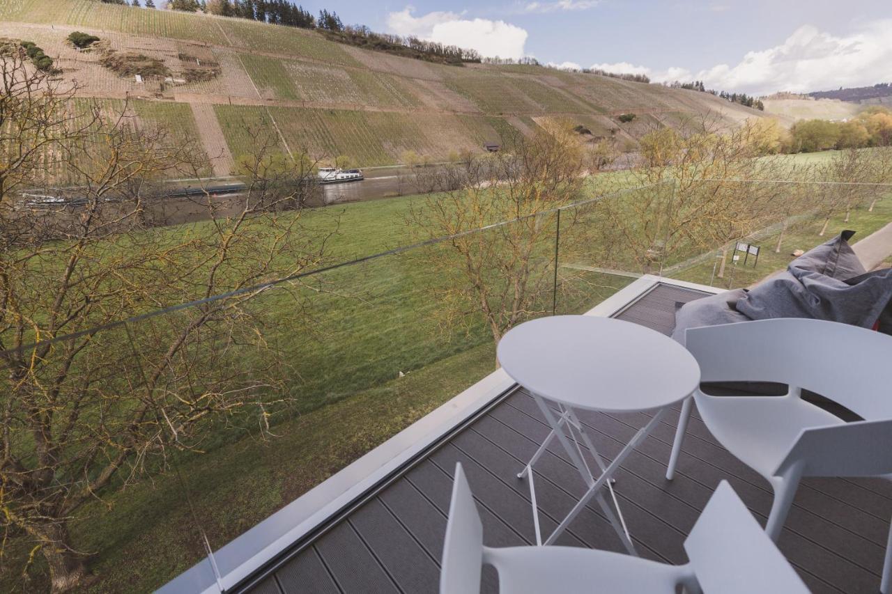 Steillage - Design Moselsuiten Mit Panoramablick Und Spa Brauneberg Exterior photo