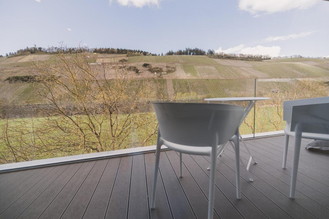 Steillage - Design Moselsuiten Mit Panoramablick Und Spa Brauneberg Exterior photo